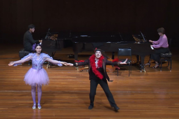 Storia di Melodia; Leah Bell as Papageno. Leah Bell performing as Papageno in Storia di Melodia.